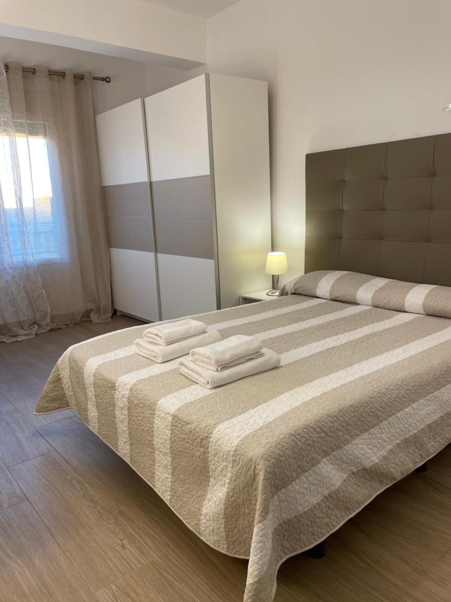 H&H Suite Espectacular Apartamento En El Centro De Гранада Екстериор снимка